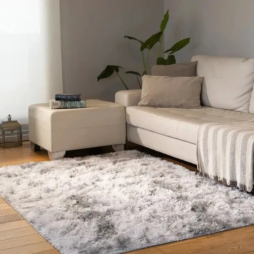 Gray-and-white mottled plush shag rug, 100 x 140 cm